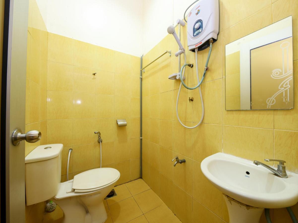 Oyo 89763 Bluewater Otel Mersing Dış mekan fotoğraf